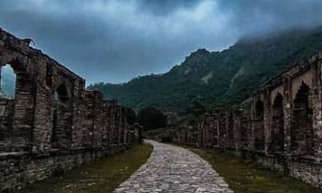 7 Most Haunted Roads in India