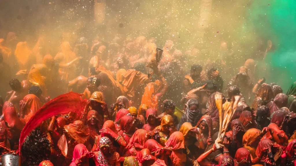 Holi 2024 Date: When is the Festival of Colours happening? Be Aware of the Day, Time, and Holika Dahan