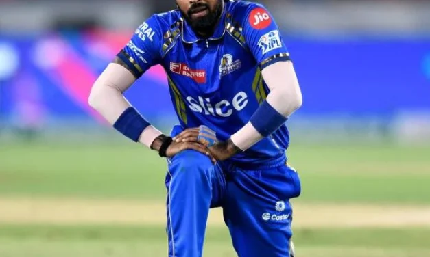 “Acquiesce,” Sanjay Manjrekar, as the Wankhede assembly boos MI captain Hardik Pandya