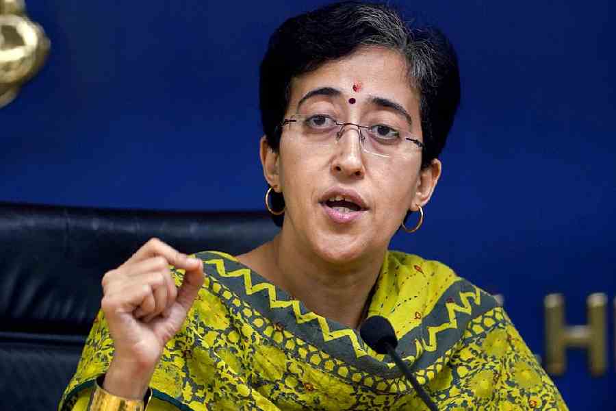 Atishi will start a hunger strike at midday to protest the water issue in Delhi.