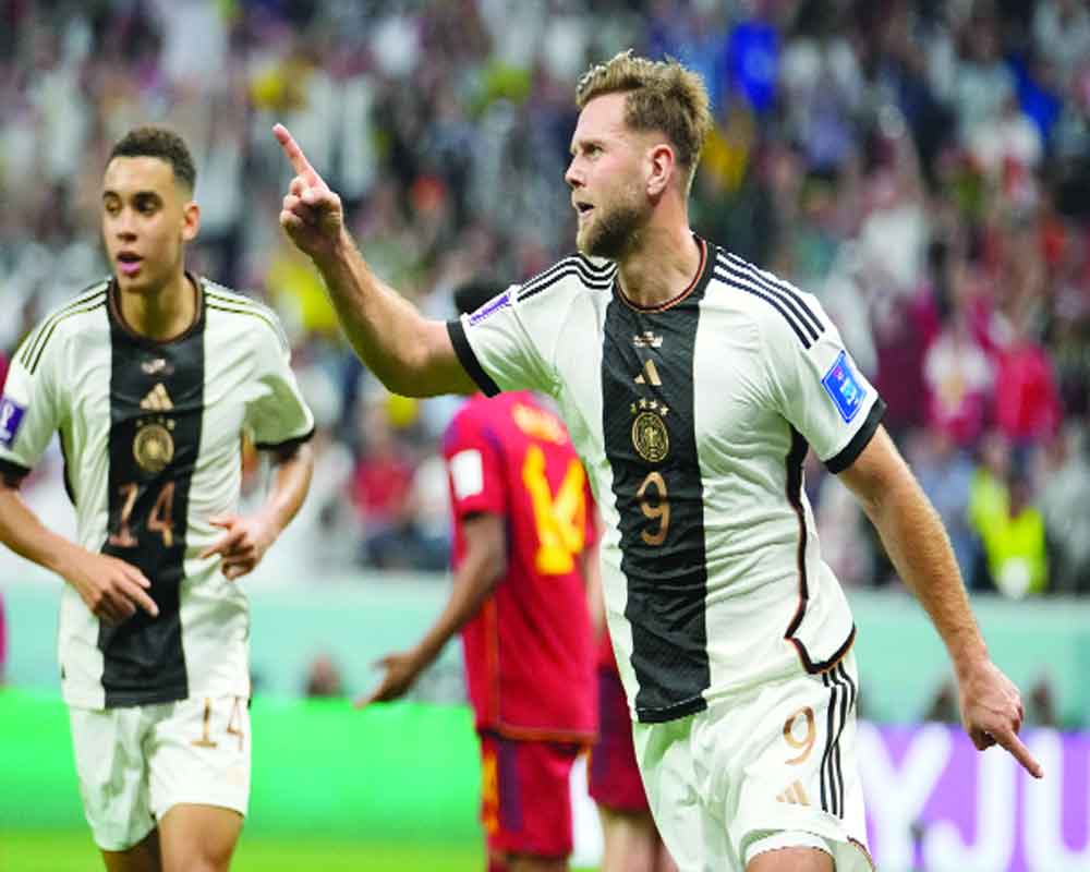 Euro 2024: Niclas Fullkrug heads Germany out of trouble
