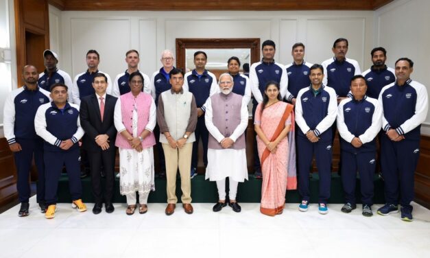 Prime Minister talks with the Indian delegation going to the 2024 Summer Olympics in Paris