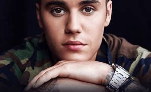 After Ambani sangeet, Justin Bieber leaves India; unlike Rihanna, he does not pose for pictures with paparazzi at the airport. Watch