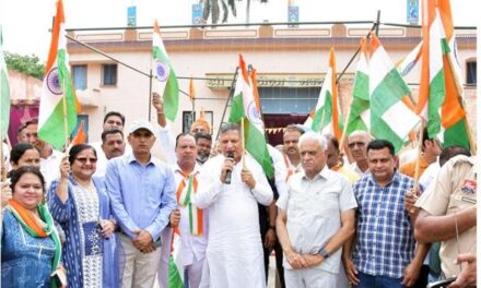 Sh. Kanwar Pal flags off Tiranga Yatra at Jagadhri