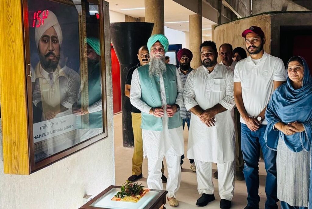 Punjab Vidhan Sabha Speaker Kultar Singh Sandhwan pays tribute to Shaheed Udham Singh on his 85th Martyrdom Day