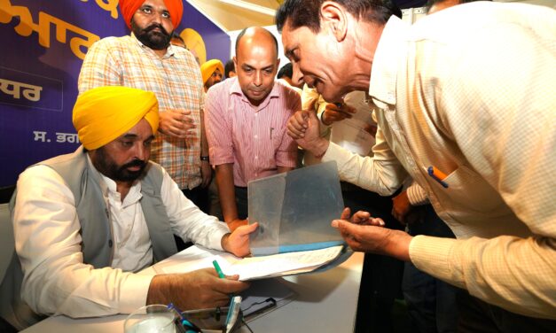 Bhagwant Maan Sarkar, Tuhade Dwar’ program lives up people’s expectations