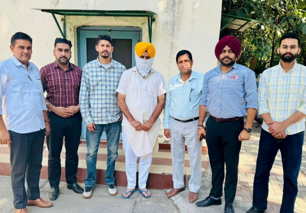 Punjab Vigilance Bureau arrests private person taking Rs 25000 bribe