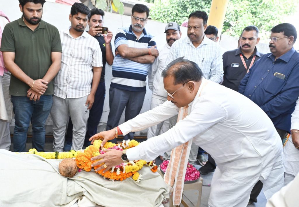 CM Vishnu Deo Sai Pays heartfelt tributes to Former Rajya Sabha Member Late Shri Gopal Vyas