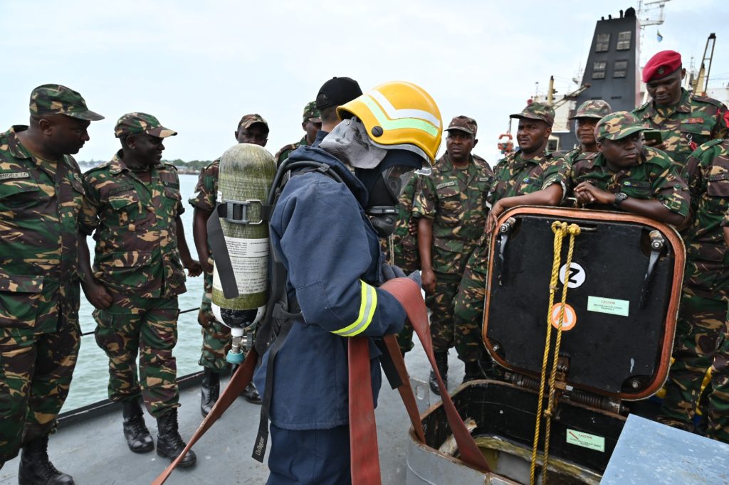 INS SUVARNA VISITS DAR ES SALAAM