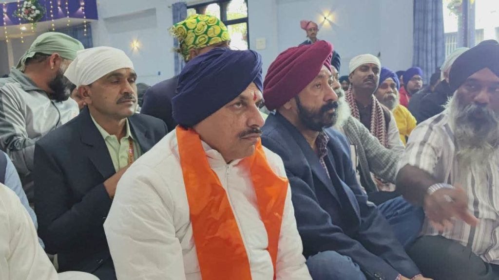 CM Mohan Yadav participates in Guru Ardas at Gurudwara Sahib Ujjain