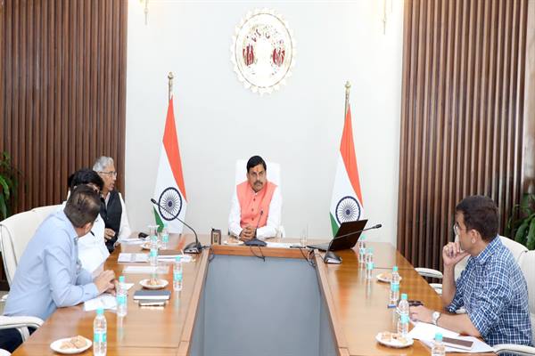 CM Mohan Yadav Stresses Improved Air Connectivity to Strengthen Tourism in Madhya Pradesh