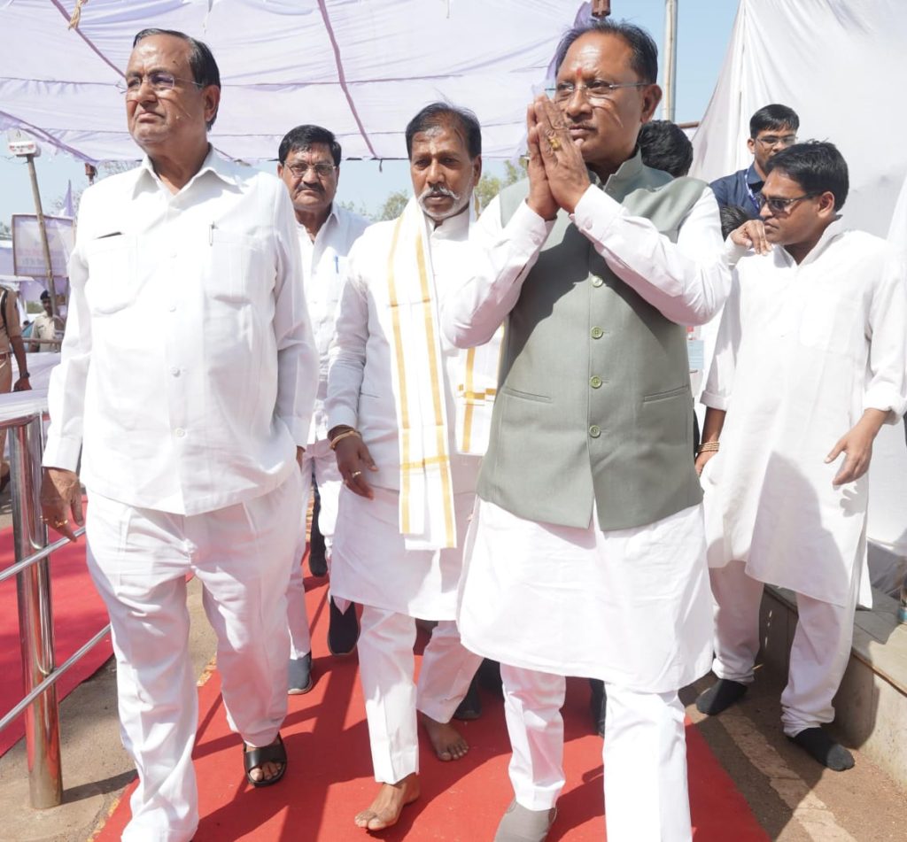 CM Vishnu Dev Sai participated in the Giraudpuri fair.