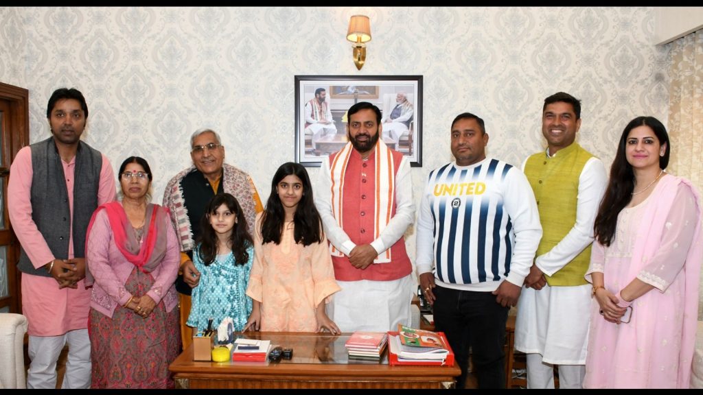 CM Nayab Singh Felicitates Padma Awardee Dr. Sant Ram Deswal and Paralympic Gold Medalist Harvinder