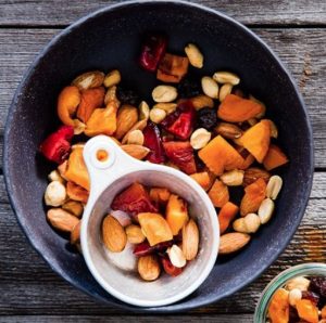 Snack Smart – Healthy Treats That Actually Taste Good!