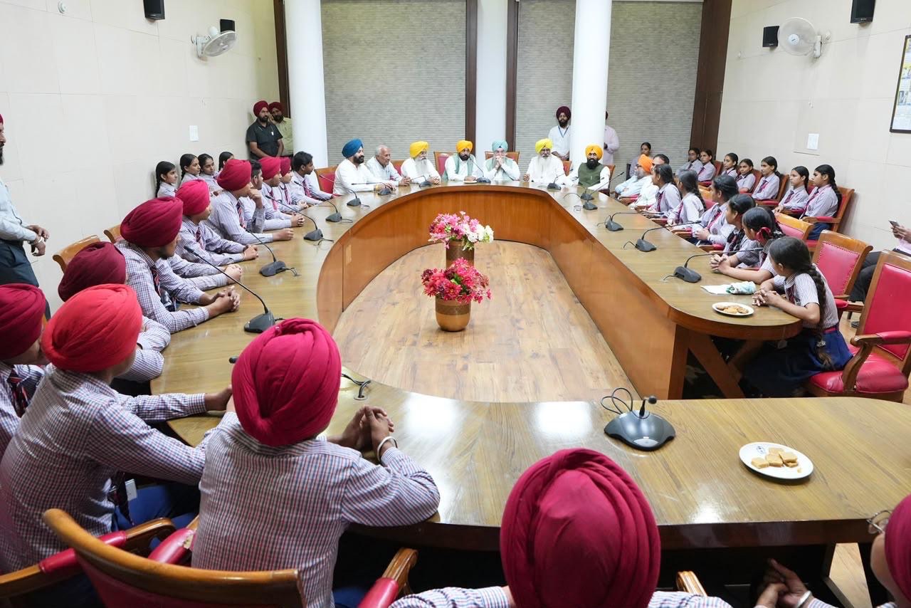 Punjab Vidhan Sabha Opens Its Doors to Students; CM Bhagwant Singh Mann Encourages Them to Dream Big